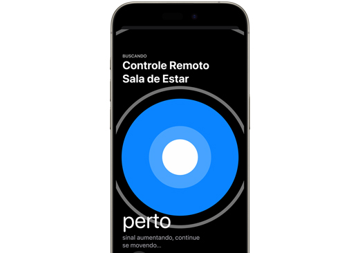 O iPhone sendo usado para encontrar o Siri Remote.