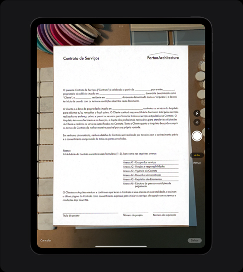 iPad Pro na vertical, mostrando a digitalização de um documento.