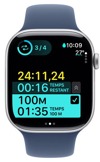 Un écran d’Apple Watch affiche le chronomètre d’un exercice personnalisé de nage en piscine