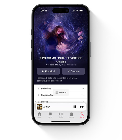 Un iPhone che mostra l’interfaccia di Apple Music con Annalisa