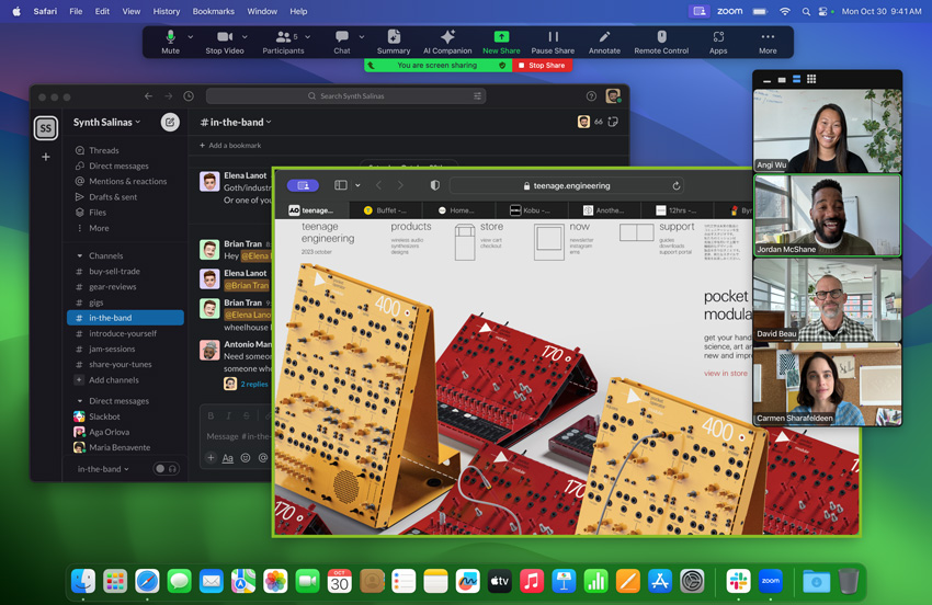 Zoom zvans, izmantojot MacBook Pro ar M3 čipu: lietotājs rāda savu ekrānu, kurā skata uzņēmuma Teenage Engineering interneta lapu un kurā redzams modulārā sintezatora aprīkojuma attēls, savukārt fonā ir atvērts Slack kanāls ar nosaukumu “Synth Salinas”