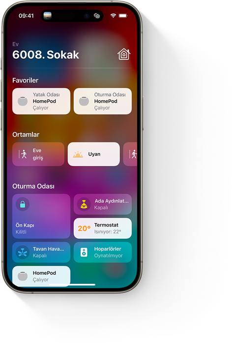 Ev uygulamasının “Ana Ekran” kullanıcı arayüzünü gösteren iPhone