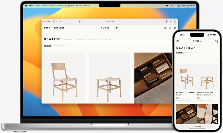 Aynı Safari sayfası açık olan Macbook ve iPhone ekranları
